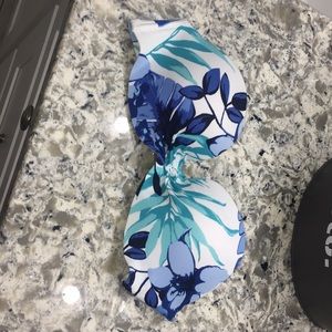 Hollister bikini top